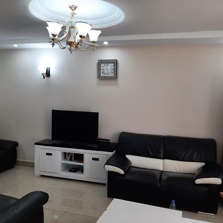 Ferienwohnung Signorile Jo Yaoundé Exterior foto
