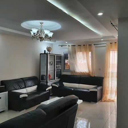 Ferienwohnung Signorile Jo Yaoundé Exterior foto