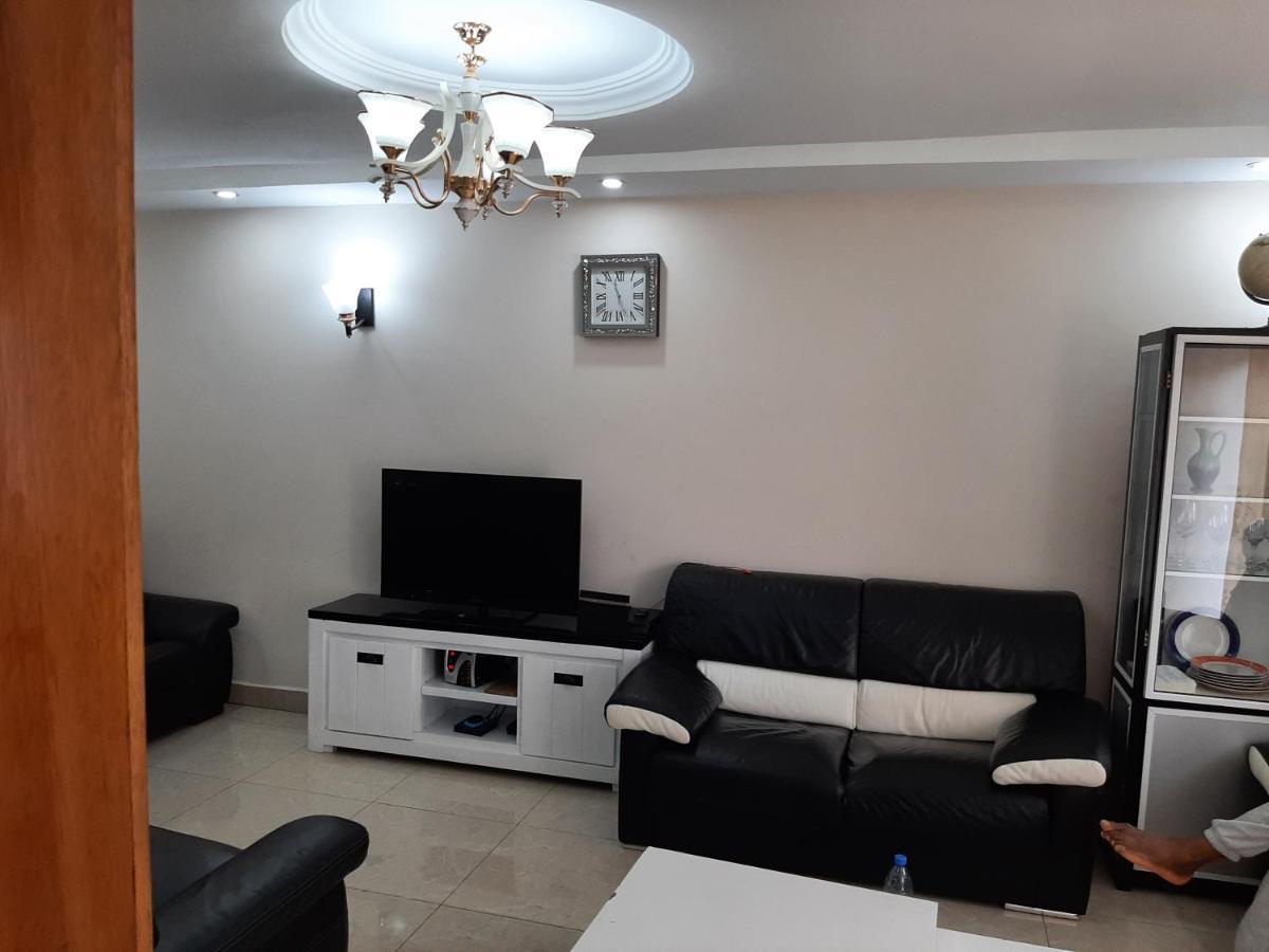 Ferienwohnung Signorile Jo Yaoundé Exterior foto
